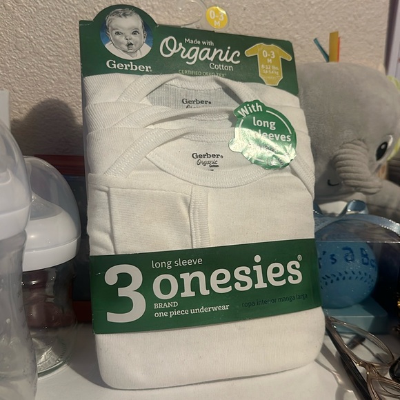 Long sleeve onesies - Picture 3 of 3